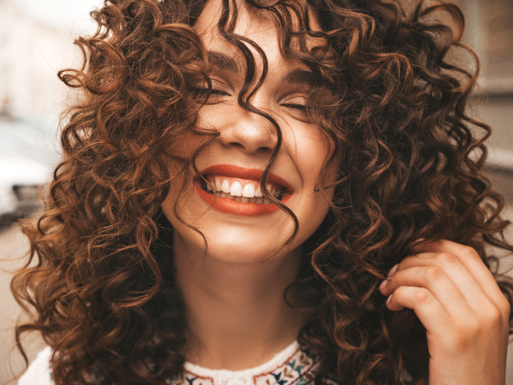 balayage for curly hair